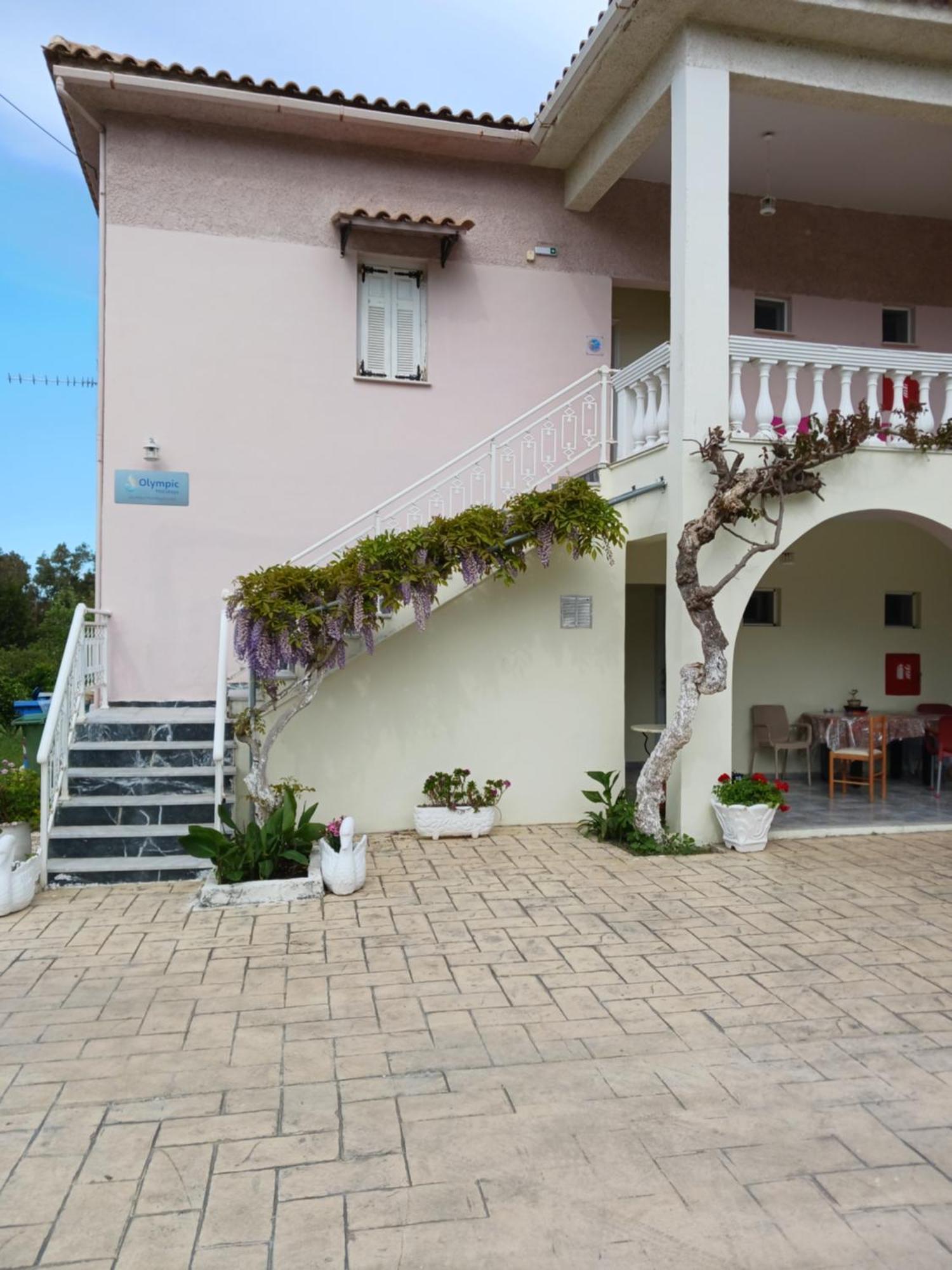 Canditas Studios Τσιλιβί Εξωτερικό φωτογραφία